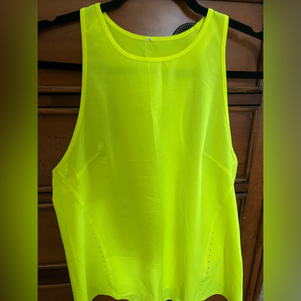Lightweight stretch running tank- lululemon
